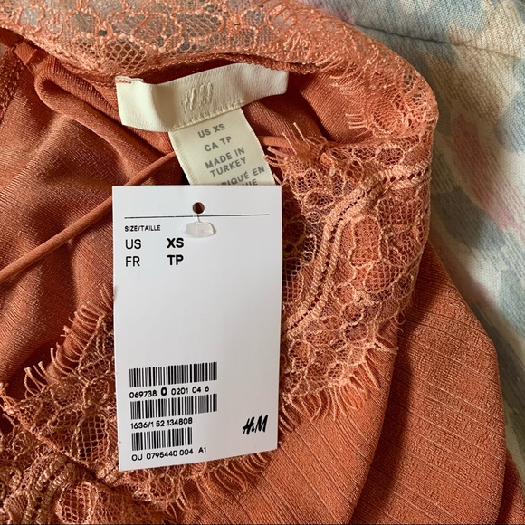 H&M Lace top - Picture 3 of 3